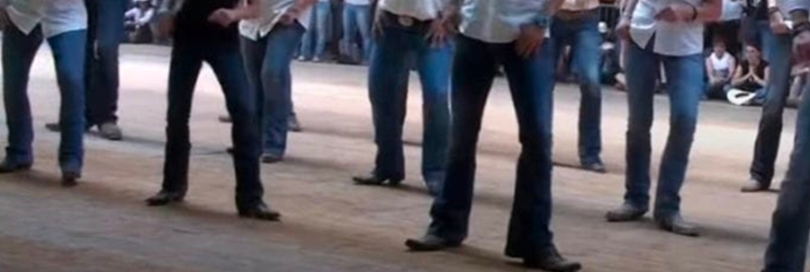 Insegnante Balli di Gruppo (Choreographic Dance)